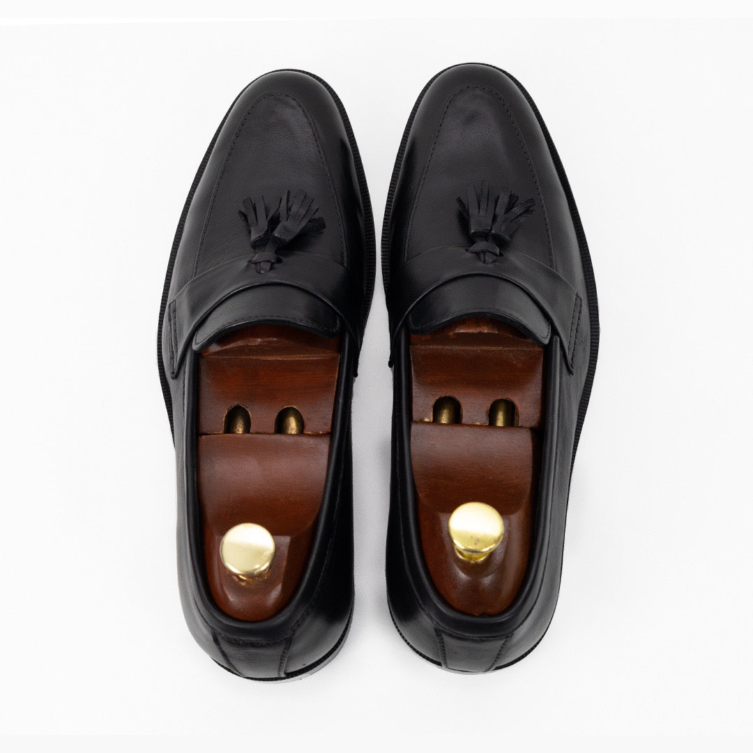 Black Tom Handmade Shoes  Article M-001